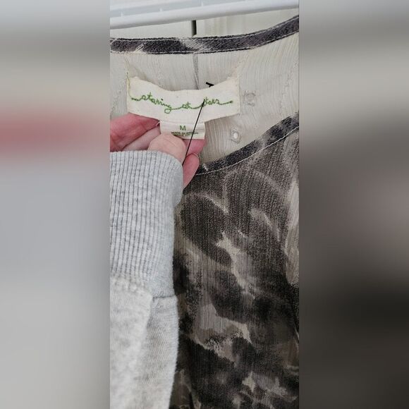 Urban Outfitters Sheer Patterned Blouse - Picture 5 of 5